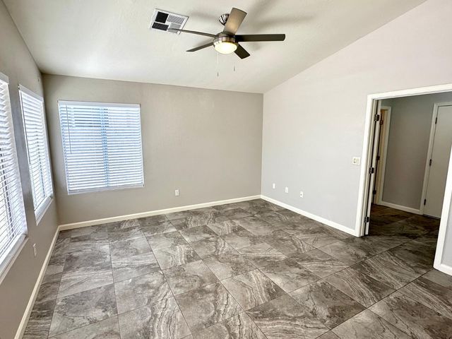 1329 E Cathedral Rock Drive, Phoenix, AZ 85048