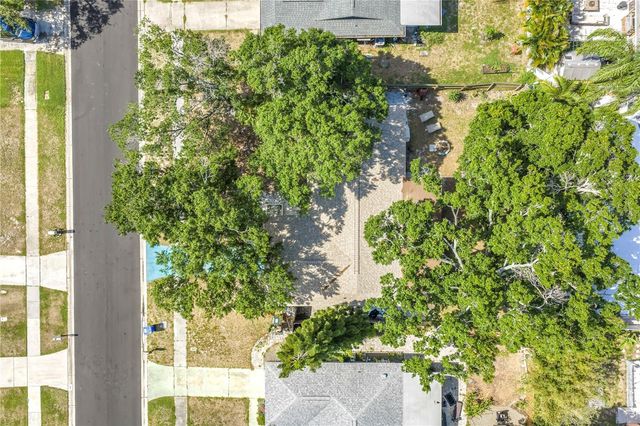 11478 IMPERIAL GROVE DRIVE E, Largo, FL 33774