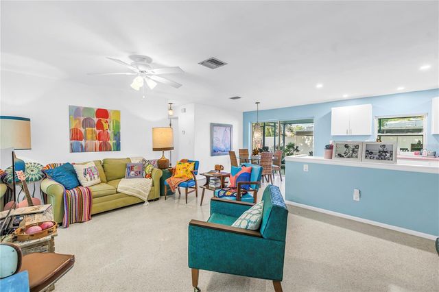 11478 IMPERIAL GROVE DRIVE E, Largo, FL 33774