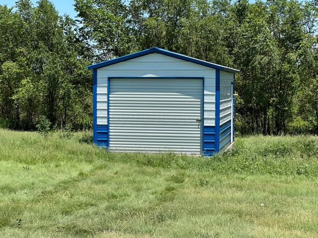 700 N Texas Street, Shamrock, TX 79079