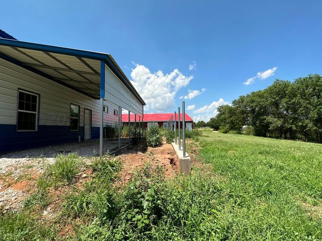 700 N Texas Street, Shamrock, TX 79079