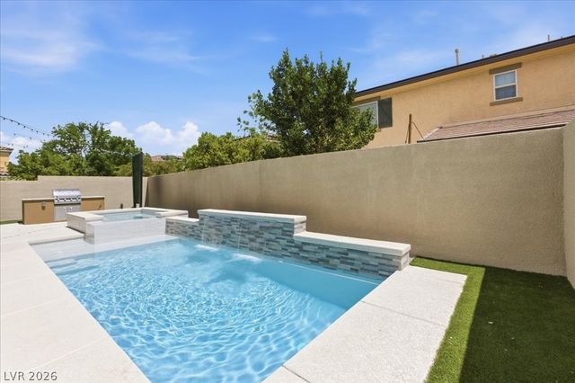 2532 Sable Creek Street, Henderson, NV 89044