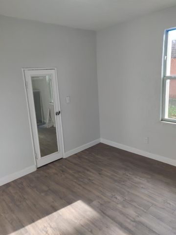 210 SW 7th Street, Dania Beach, FL 33004