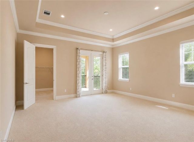 2915 Coco Lakes DR, Naples, FL 34105