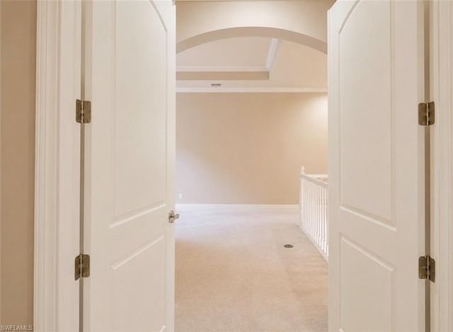 2915 Coco Lakes DR, Naples, FL 34105