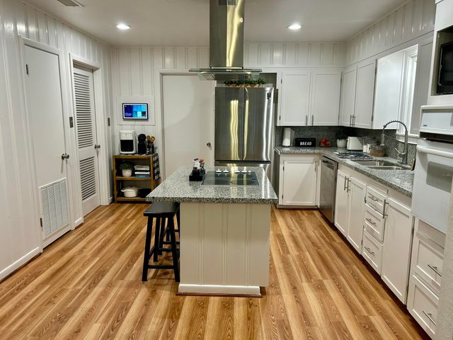 1936 Ave H, Levelland, TX 79336