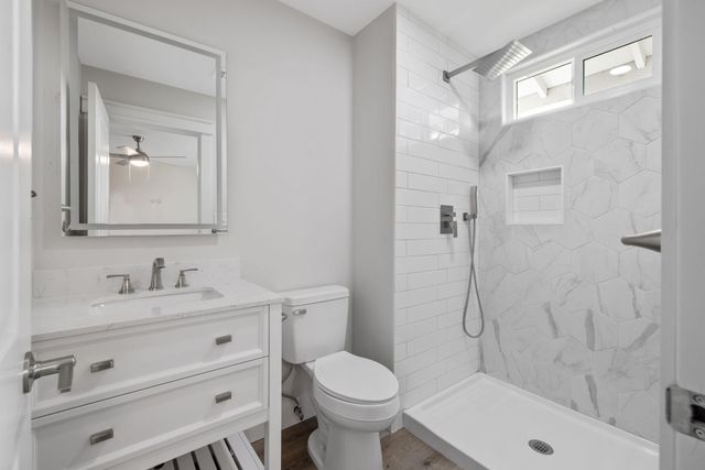 2072 E Olive Way, Dinuba, CA 93618