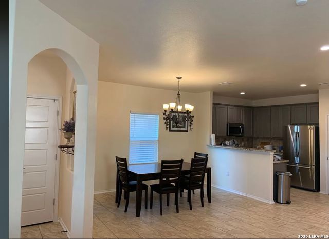 5981 MIDCROWN DR, San Antonio, TX 78218