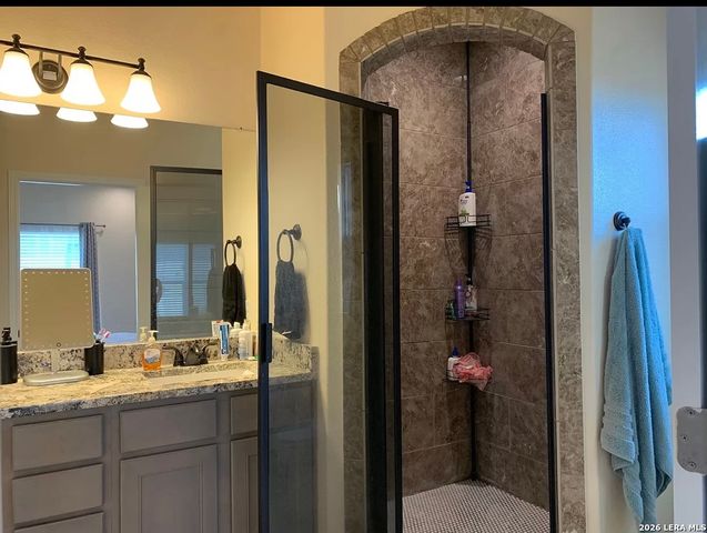 5981 MIDCROWN DR, San Antonio, TX 78218