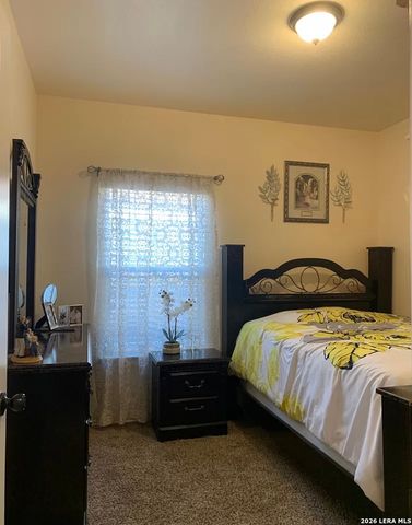 5981 MIDCROWN DR, San Antonio, TX 78218