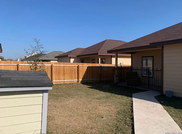 5981 MIDCROWN DR, San Antonio, TX 78218