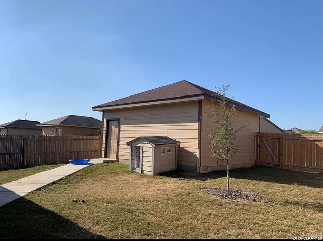 5981 MIDCROWN DR, San Antonio, TX 78218