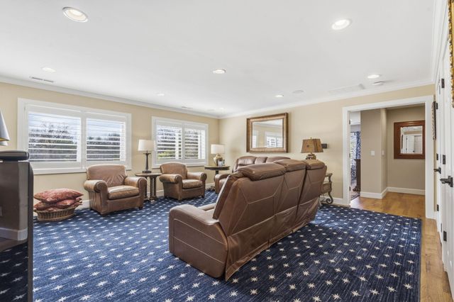 3752 E Eaglescliffe Drive, Springfield, MO 65809