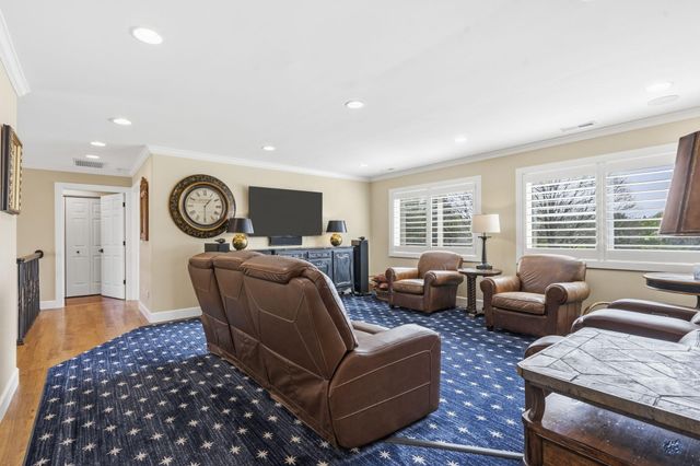 3752 E Eaglescliffe Drive, Springfield, MO 65809
