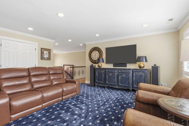 3752 E Eaglescliffe Drive, Springfield, MO 65809