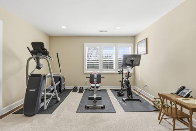 3752 E Eaglescliffe Drive, Springfield, MO 65809