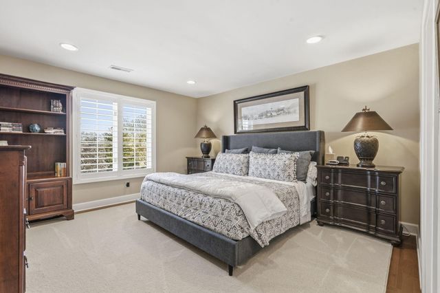 3752 E Eaglescliffe Drive, Springfield, MO 65809
