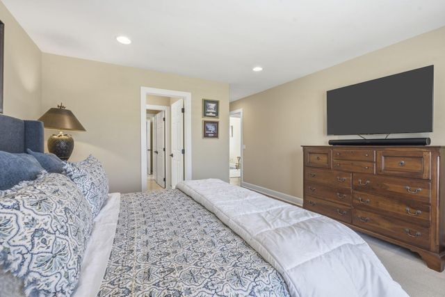3752 E Eaglescliffe Drive, Springfield, MO 65809