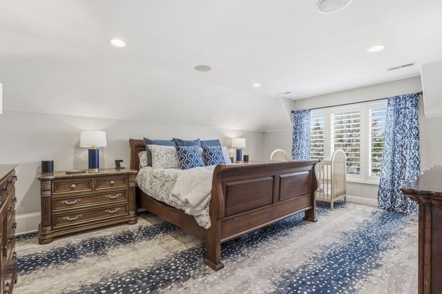 3752 E Eaglescliffe Drive, Springfield, MO 65809