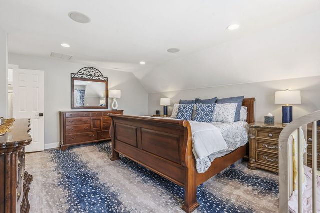 3752 E Eaglescliffe Drive, Springfield, MO 65809