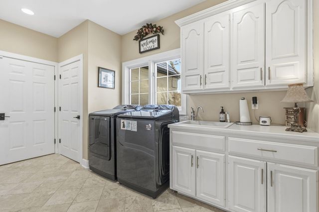 3752 E Eaglescliffe Drive, Springfield, MO 65809