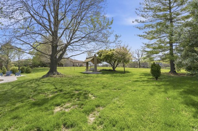 3752 E Eaglescliffe Drive, Springfield, MO 65809