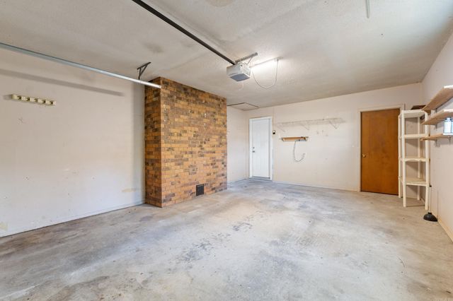 512 Ridgemont Way, Mountain Home, AR 72653