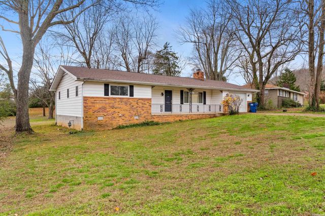 512 Ridgemont Way, Mountain Home, AR 72653