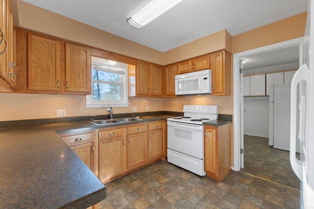 512 Ridgemont Way, Mountain Home, AR 72653