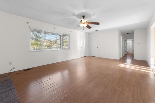 512 Ridgemont Way, Mountain Home, AR 72653