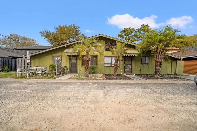 612 35th Ave N Apt D, Myrtle Beach, SC 29577