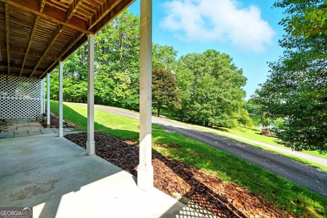 27 Twinbrook Drive, Blairsville, GA 30512