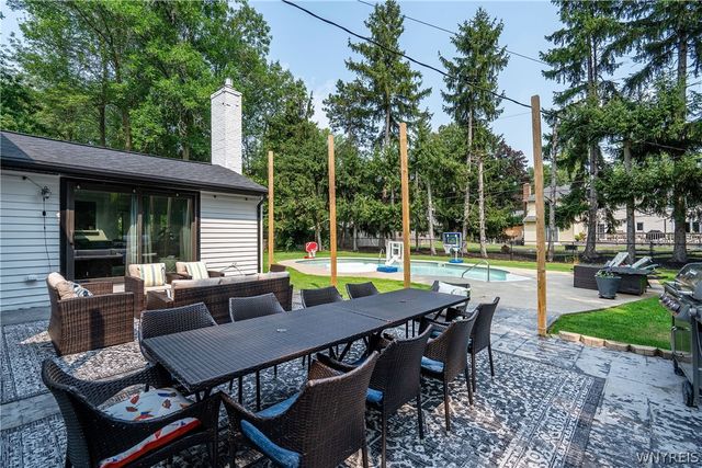 60 Fennec Lane, Amherst, NY 14051