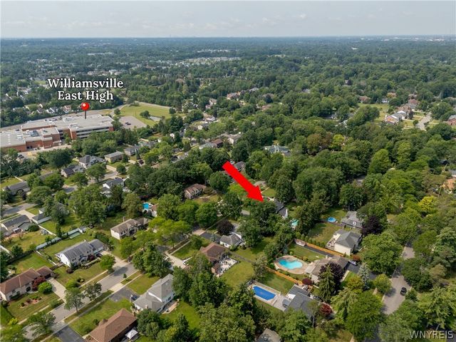60 Fennec Lane, Amherst, NY 14051