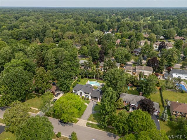 60 Fennec Lane, Amherst, NY 14051
