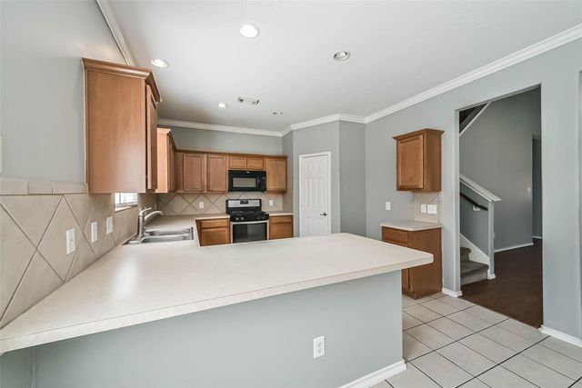 8726 Old Maple Lane, Humble, TX 77338