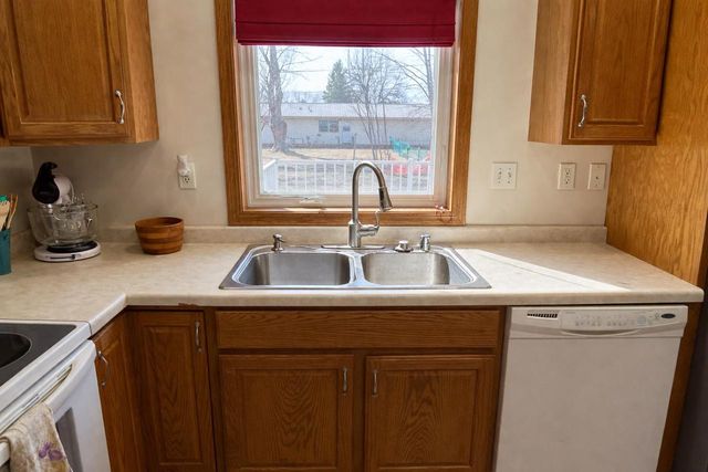 308 W VIKING AVENUE, Dorchester, WI 54425