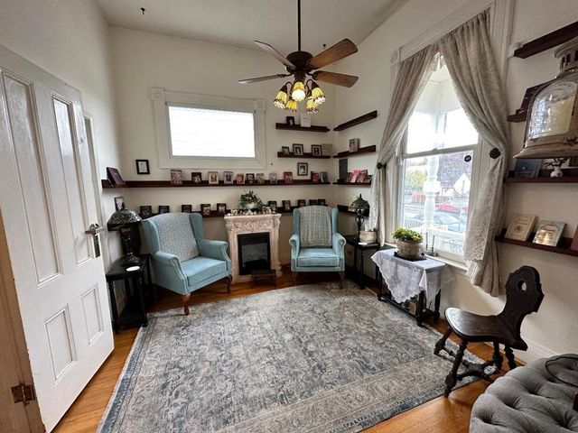 269 E Saint James Street, San Jose, CA 95112