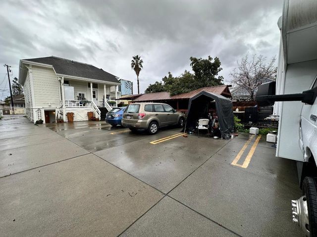 269 E Saint James Street, San Jose, CA 95112