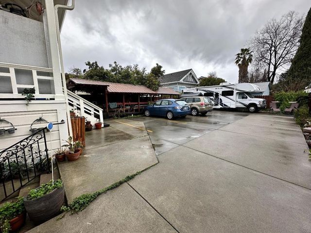 269 E Saint James Street, San Jose, CA 95112