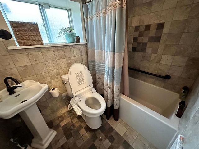 269 E Saint James Street, San Jose, CA 95112