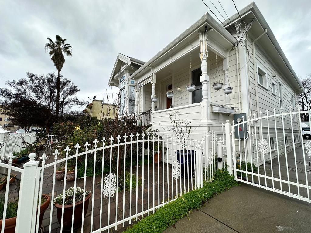 269 E Saint James Street, San Jose, CA 95112