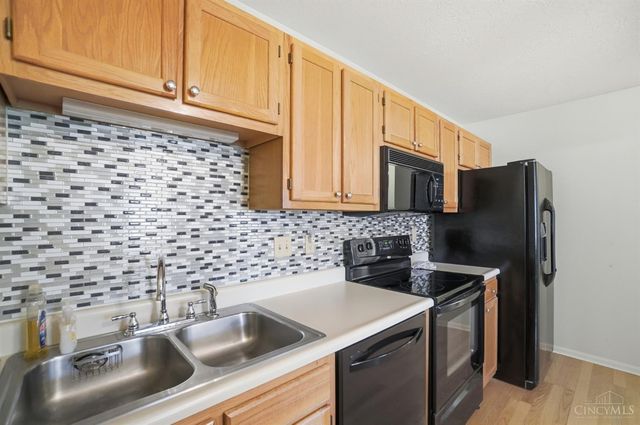 8794 Carrousel Park Circle, Colerain Twp, OH 45251