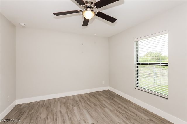 524 Lone Star LN, Lehigh Acres, FL 33974