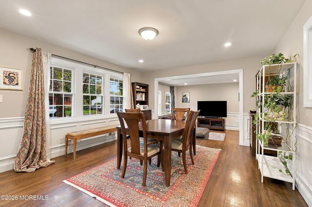 8 Hampton Road, Howell, NJ 07731