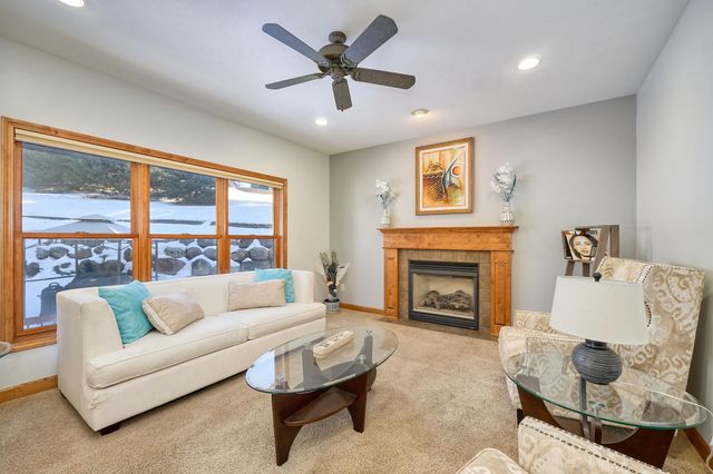 984 Carver Bluffs Parkway, Carver, MN 55315