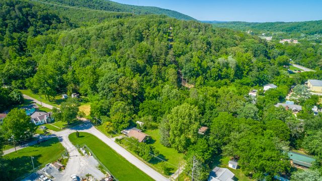 119 Westbrook Avenue, Soddy Daisy, TN 37379