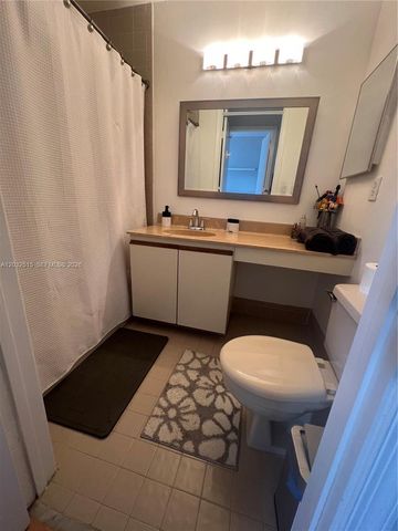 306 Republic Court 306, Deerfield Beach, FL 33442