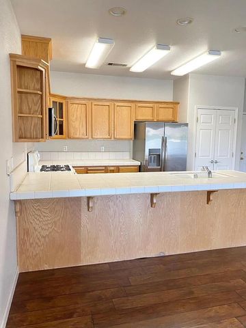 31916 Country Club Drive Drive, Porterville, CA 93257