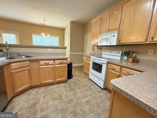 111 Jasmine Lane, Lagrange, GA 30241